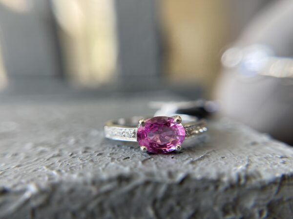 1.32ct Pink Sapphire & Diamond 14K WG Oval Ring - Image 2