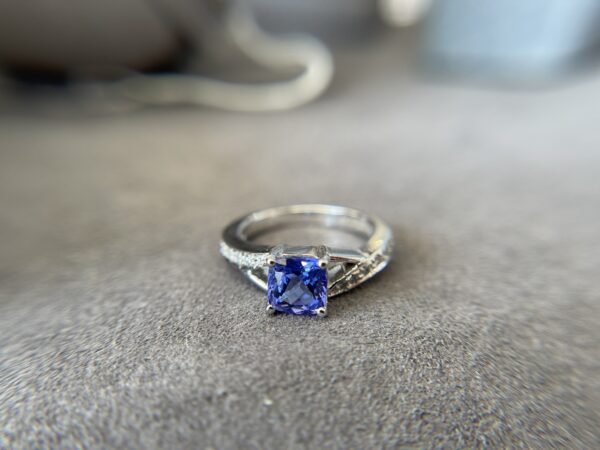 1.20ct Tanzanite & Diamond 14K WG Ring - Image 2